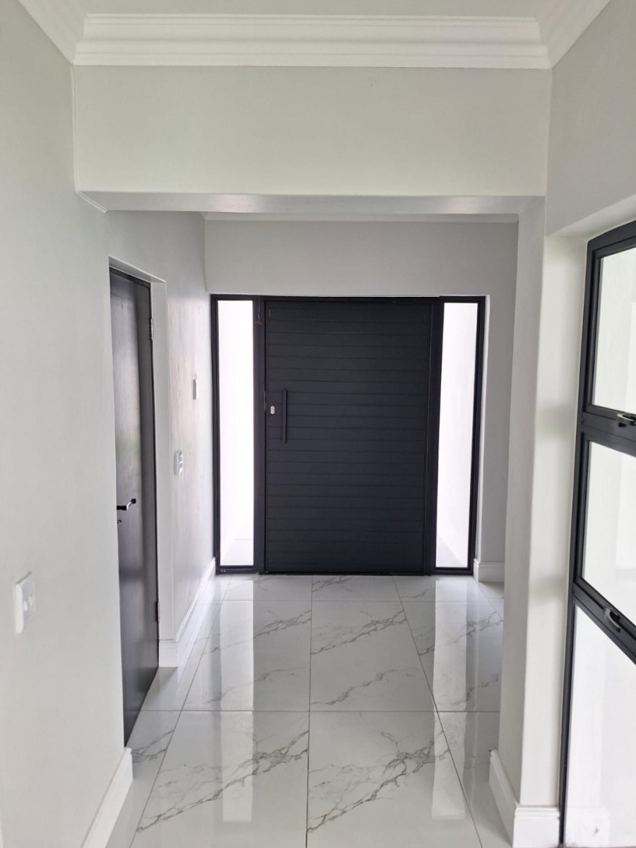 3 Bedroom Property for Sale in Sandown Western Cape